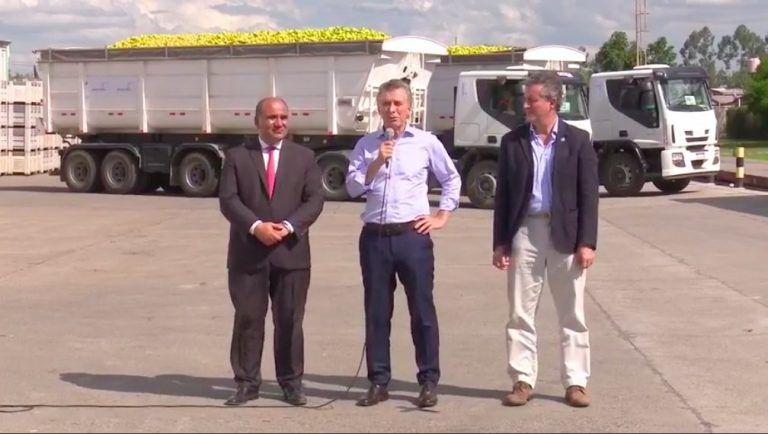 Macri y Echevehere anunciaron el primer embarque de limones a Estados Unidos