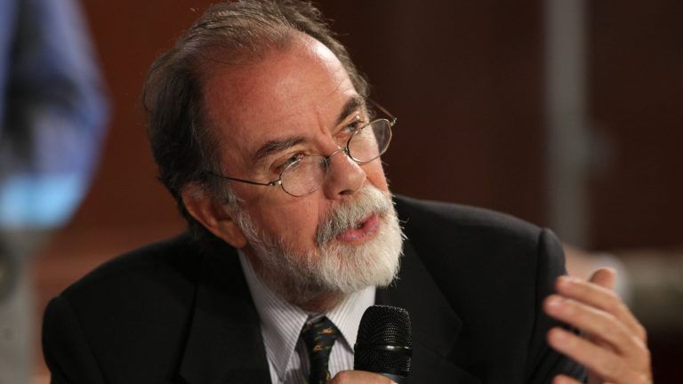 González Fraga en la BCR: financiamiento para pymes y perspectivas económicas para el sector.