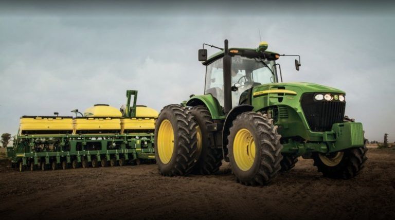 John Deere Argentina nacionaliza una nueva línea de tractores