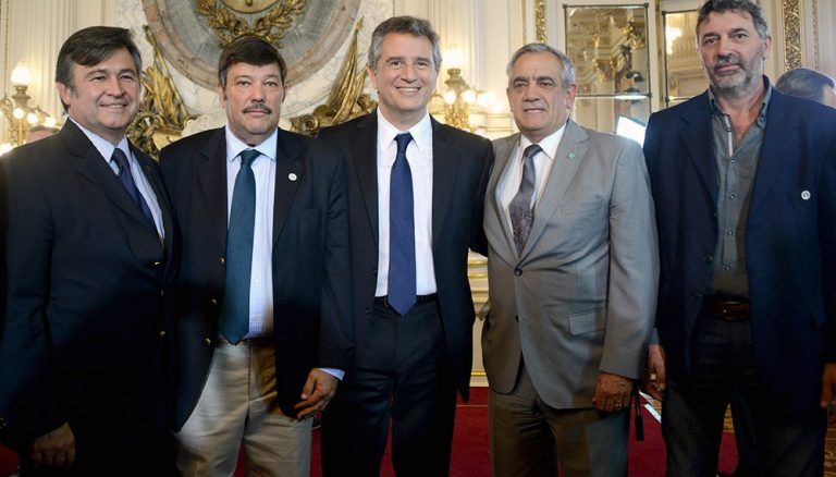 Expectativa por la Reunión de Mauricio Macri con la Mesa de Enlace.