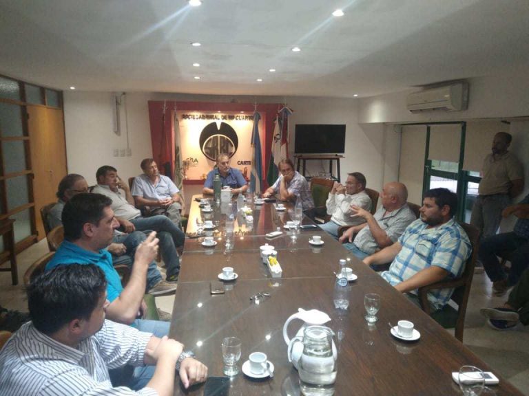 Rural de Río Cuarto en estado de Asamblea permanente