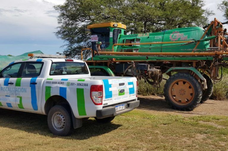 Agroquímicos: clausuraron tres máquinas pulverizadoras