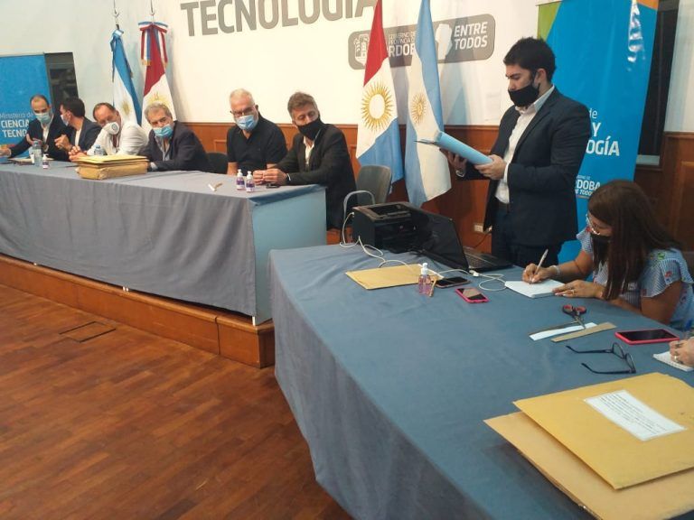 Asfaltarán 15 kilómetros que conectan Corralito con Ruta 36