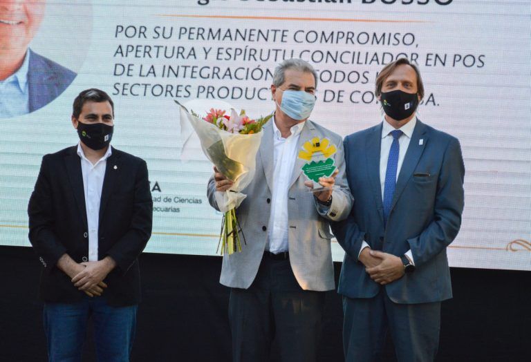 Ciencas Agropecuarias UNC entregó Reconocimientos en Valores