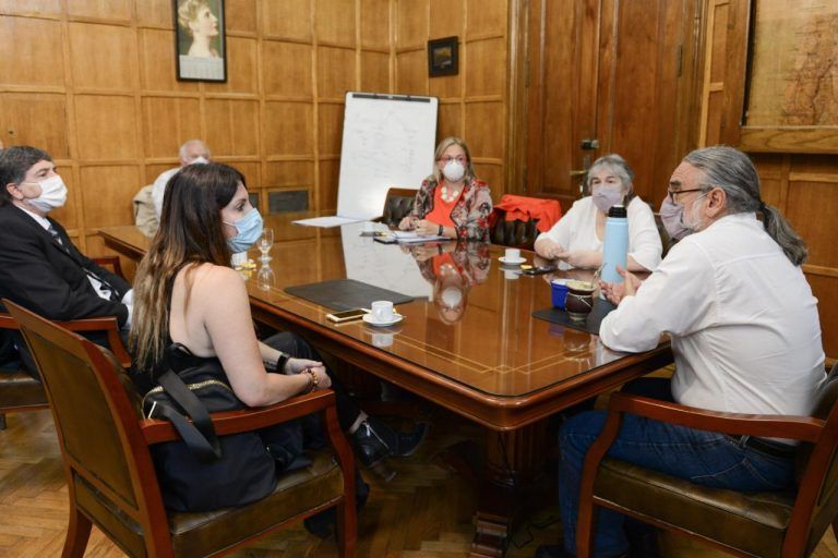 Basterra se reunió con la  Sociedad Rural de Córdoba