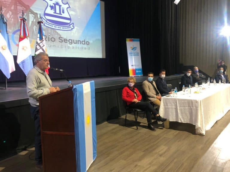La Provincia entregó aportes en Río Primero y Río Segundo