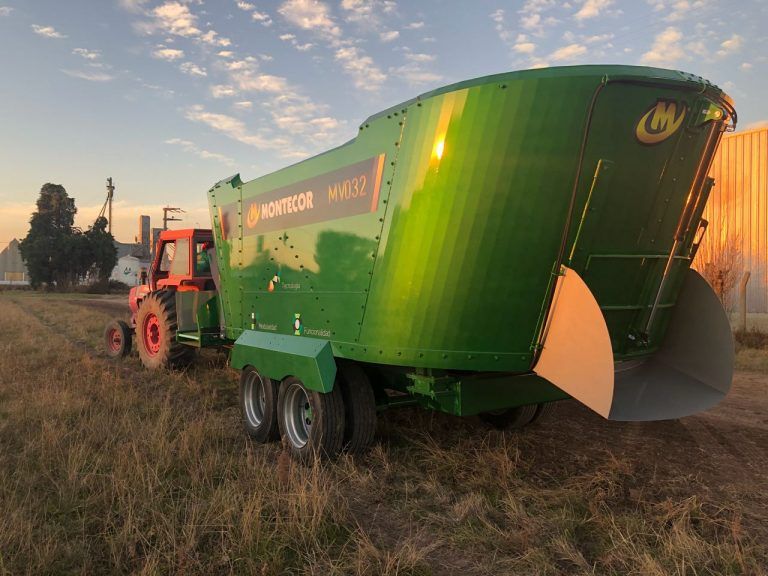 Montecor suma innovaciones a su línea de mixers verticales