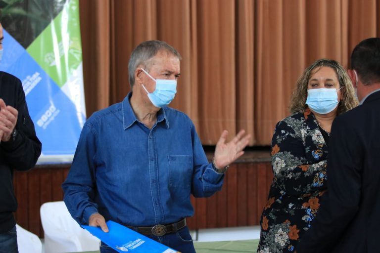BPAs: Schiaretti entregó los primeros aportes del ciclo 2021