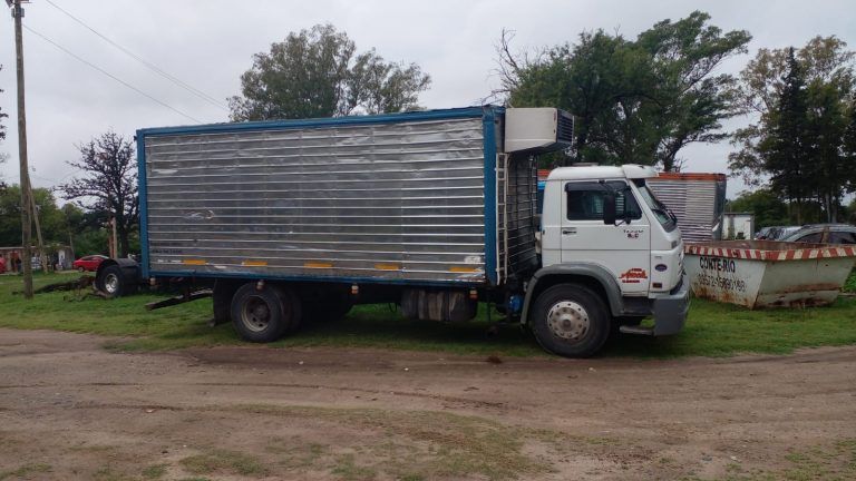 Robaron un Camión Frigorífico con 7.000 kg de carne de Establecimiento de Río Cuarto