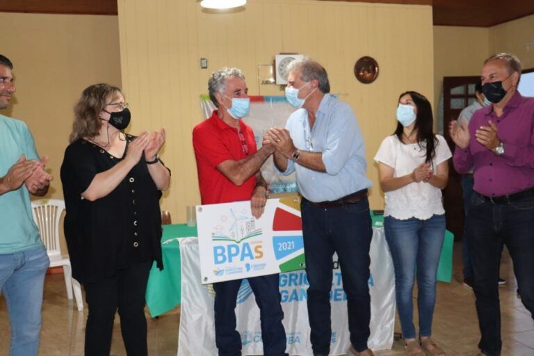 Italó: Busso entregó más de $3 millones a productores agropecuarios