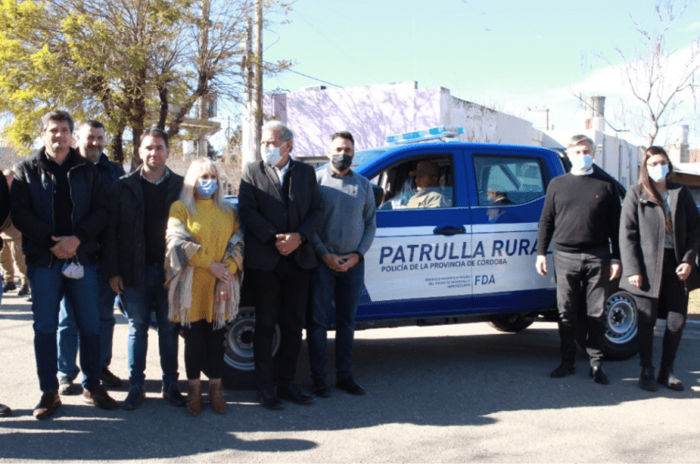 Patrullas Rurales: Busso entregó una unidad en Chazón