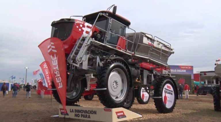 FERTEC presentó la nueva fertilizadora autopropulsada F519 en AGROACTIVA 2022