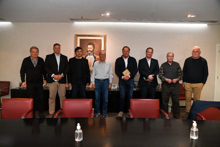 Schiaretti recibió a la conducción de la Mesa de Enlace 