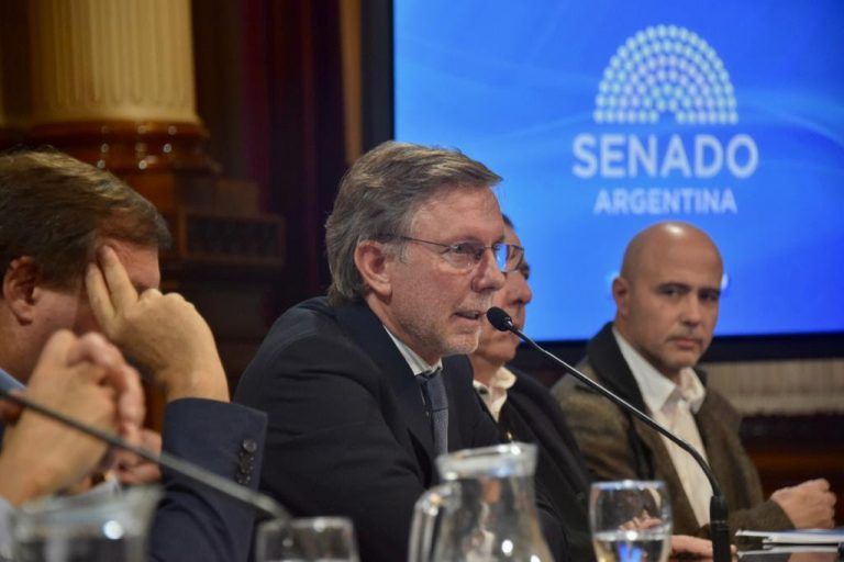 Bahillo encabezó el Plenario de la Comisión Nacional de Alimentos