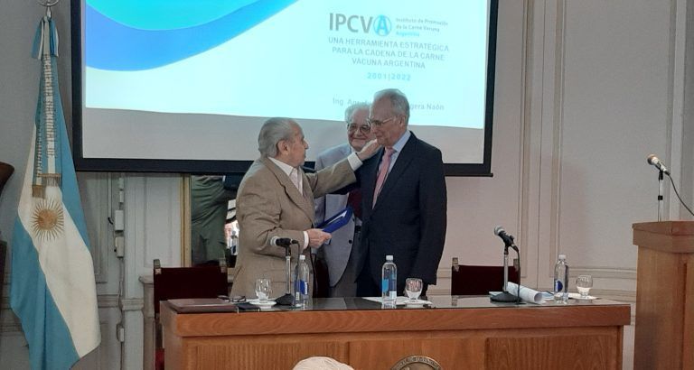 La Academia de Agronomía y Veterinaria premió al IPCVA por sus aportes a la ganadería argentina