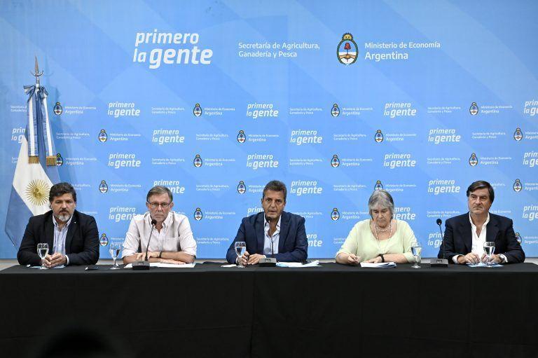 Economía, Agricultura y Senasa anunciaron medidas de prevención y control de la Influenza Aviar