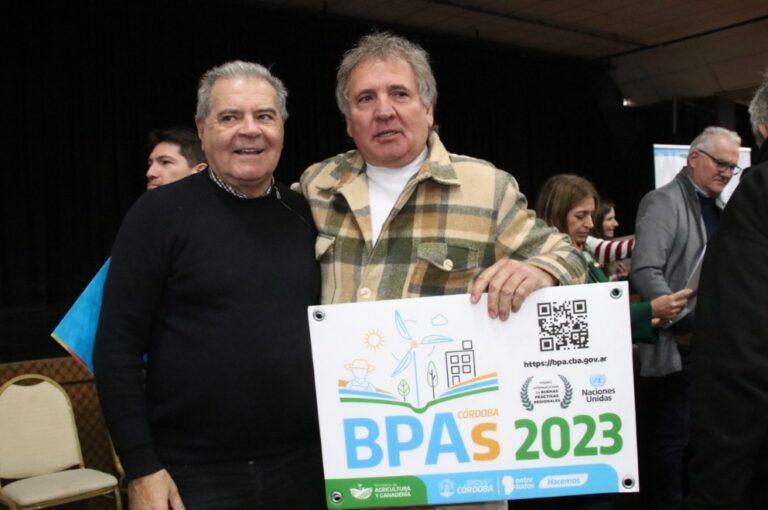 Busso entregó aportes a productores por más de 41 millones de pesos en Córdoba Capital