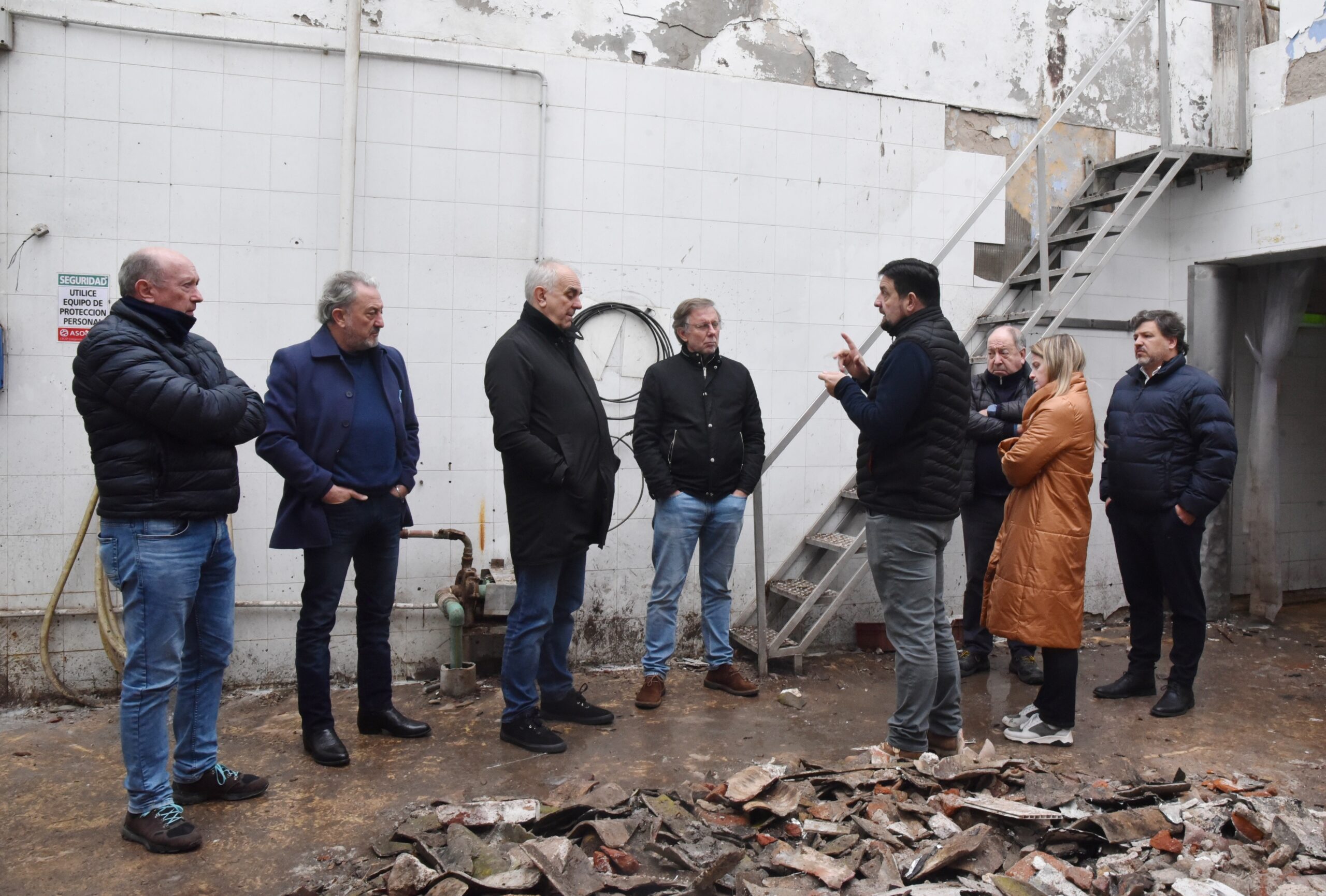 Bahillo visitó la PyME láctea cordobesa destruida por una explosión