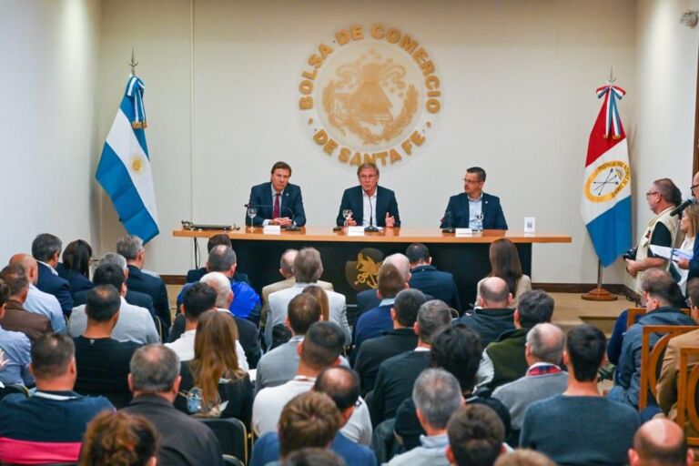En modo campaña: Bahillo defendió el modelo de producción e inversión y criticó a la oposición