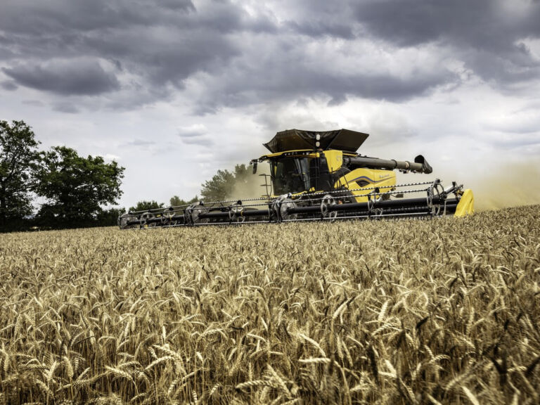 New Holland presenta la CR11, una cosechadora de última generación