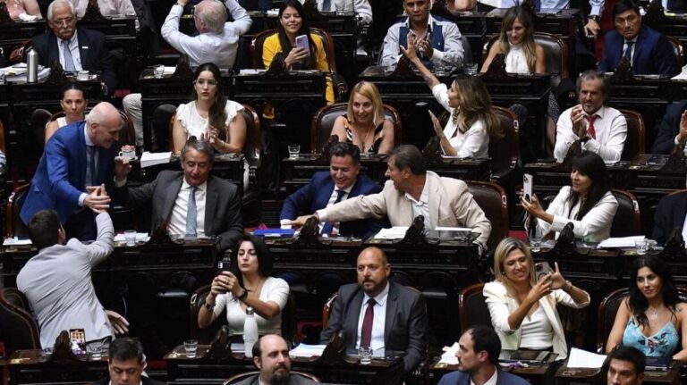 Aprobaron en general la Ley Omnibus, que será debatida en particular el martes