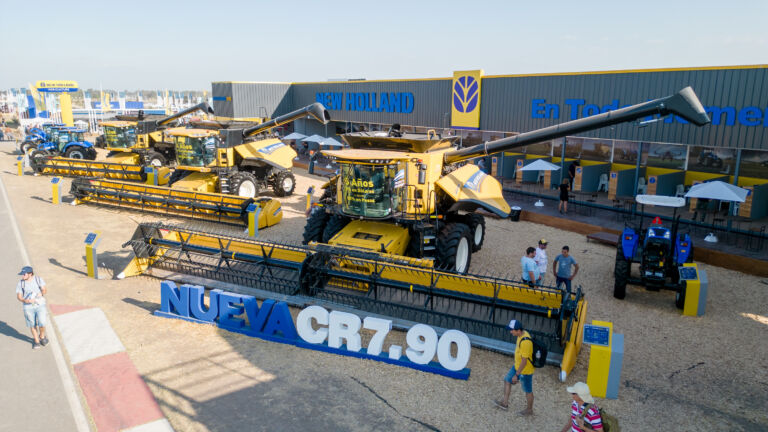New Holland presenta en Expoagro sus novedades en inteligencia artificial y producción nacional