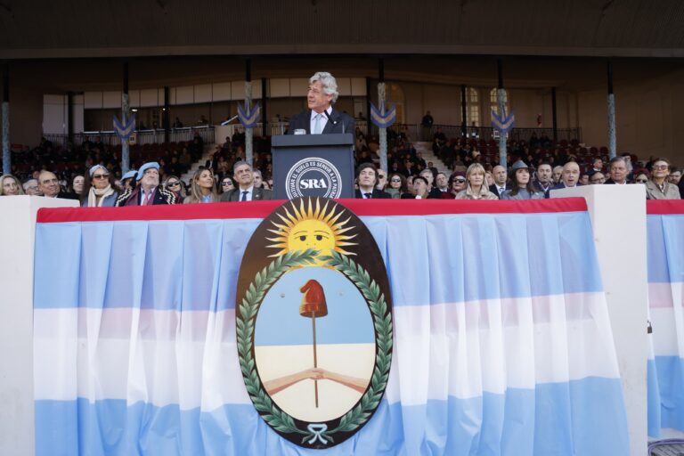 Desde la Sociedad Rural Argentina  pidieron certezas al presidente sobre la eliminación de retenciones