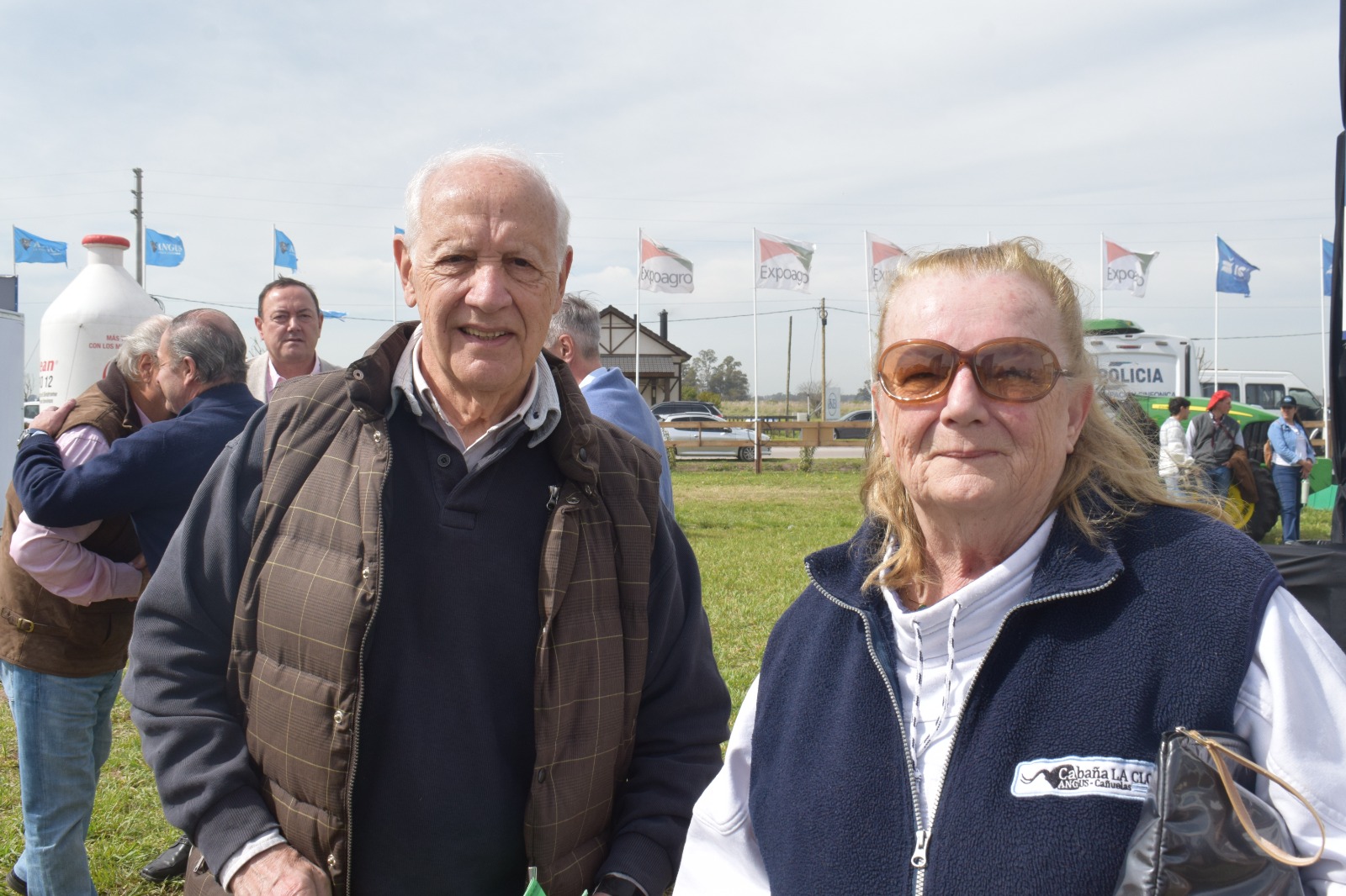 Roberto Lavagna y Claudine Marechal: las últimas medidas ayudan a invertir un poco más en ganadería