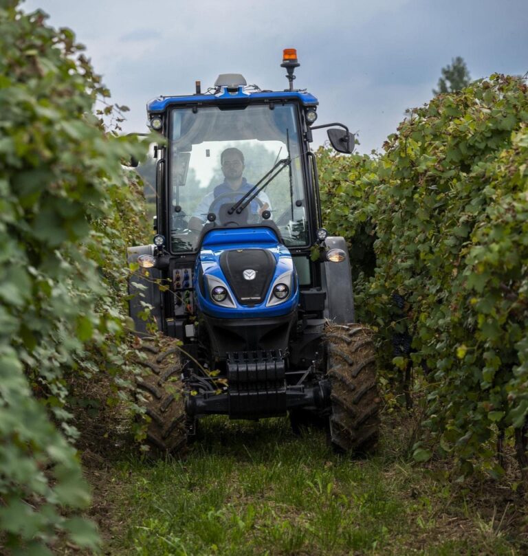 El sistema de guiado avanzado de New Holland para tractores especiales gana el premio EIMA a la innovación