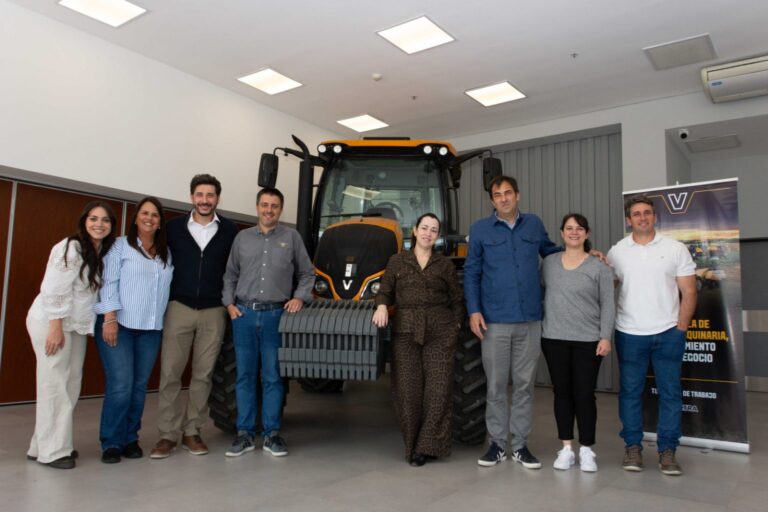 Valtra será nuevamente el tractor oficial de Expoagro 2025