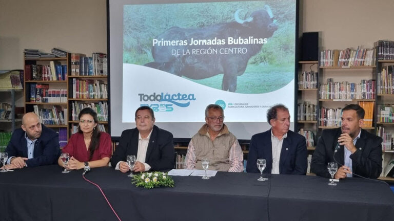 Presentaron las Primeras Jornadas Bubalinas de la Región Centro