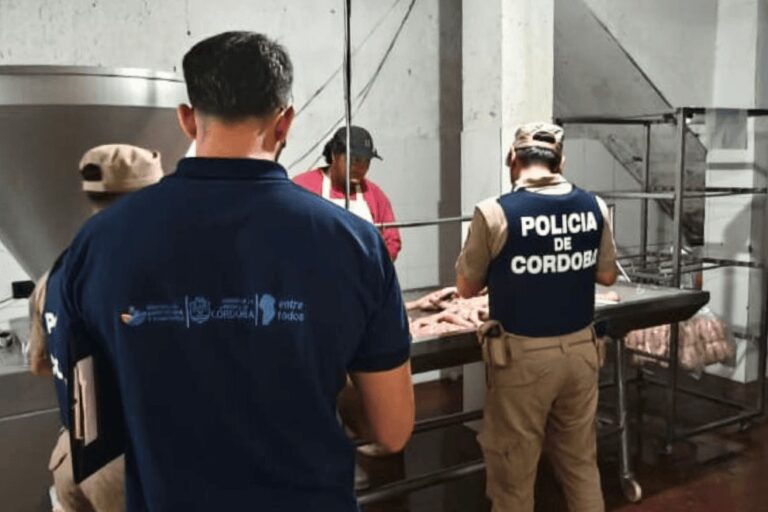 Fiscalización y Control clausuró establecimiento cárnico en Unquillo