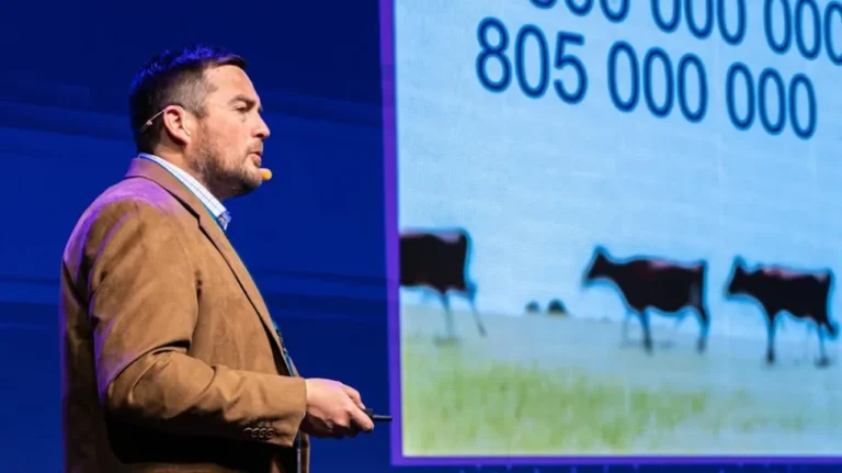 Lechería: Enrique Bombal brindará una conferencia sobre bienestar animal en el marco de MECA25
