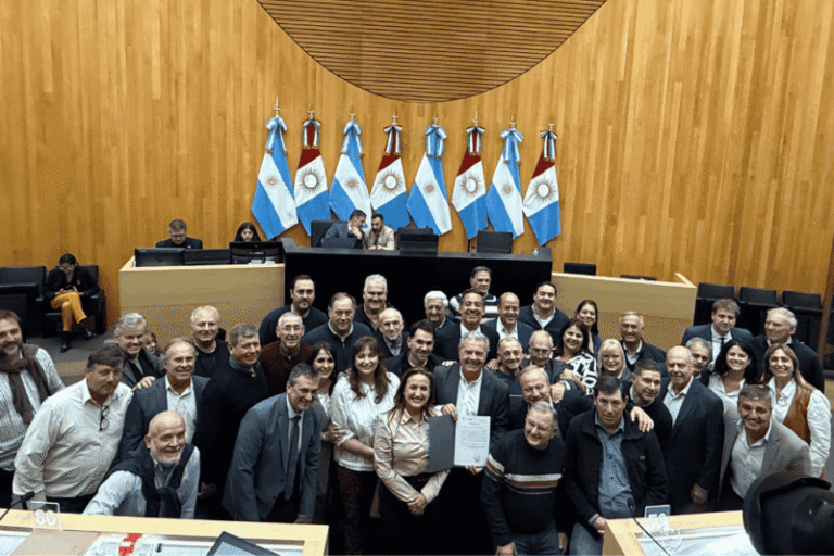 En la Legislatura Unicameral se aprobó la nueva ley de caminos rurales