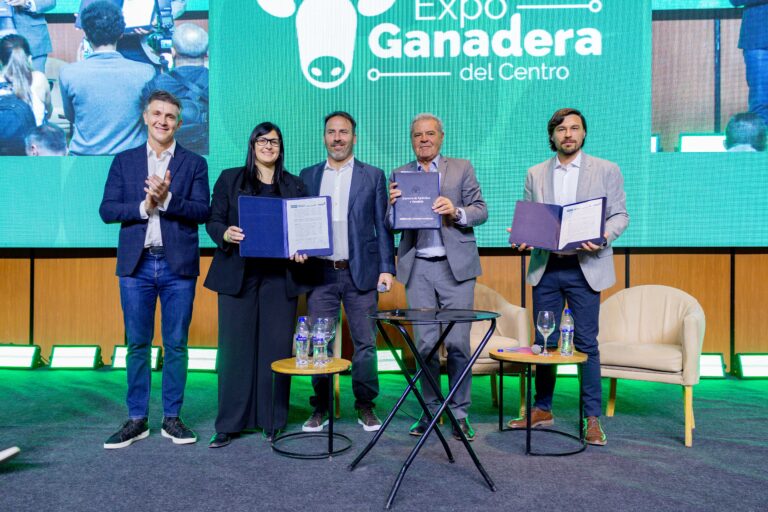 Bancor lanzó $30 mil millones en financiamiento para la cadena agroindustrial en la Expoganadera del Centro
