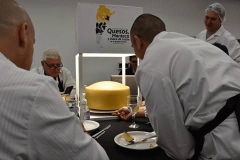 Se viene la gran cita láctea nacional: Totoras se prepara para recibir a productores en el Concurso de Quesos