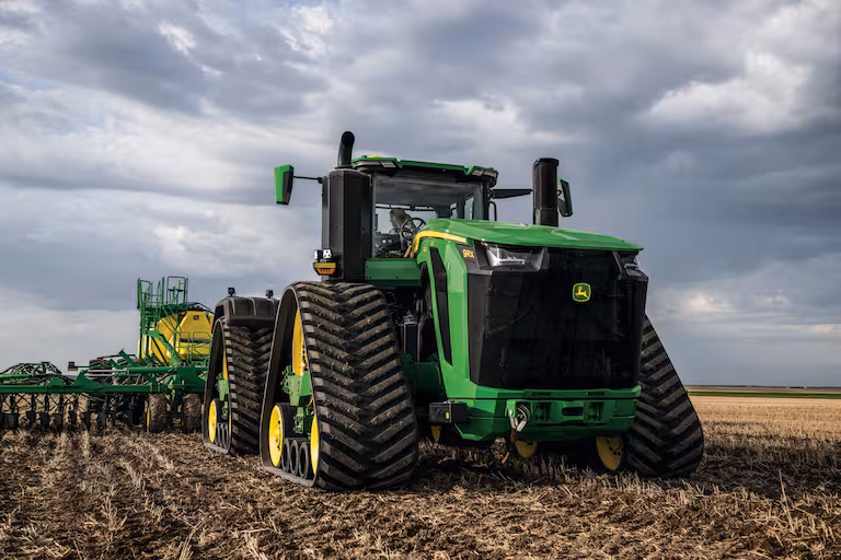 El «Rey del Campo» toca tierra Argentina: arribó el John Deere 9RX 830, el más potente del mundo