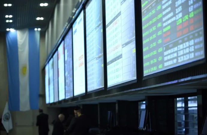 Estabilidad doméstica vs. volatilidad global: La plaza rosarina mantuvo precios mientras Chicago registró caídas