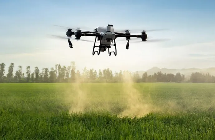 Drones aplicadores: la tecnología que redefine la precisión y la eficiencia en el campo argentino