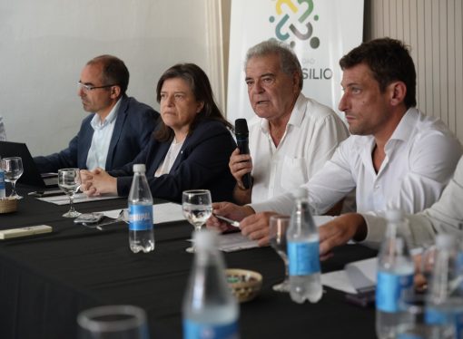 Constituyen la Mesa Nacional de Alfalfa: un hito federal para potenciar el «oro verde» argentino en el mundo