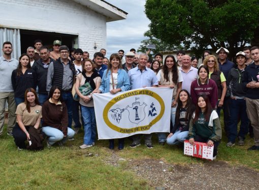 Innovación en la Rural de Pampa de Pocho: capacitación y tecnología para dar un salto productivo en el campo