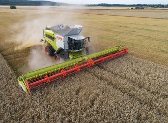 Tecnología y potencia en Carhué: Milcam apuesta a la cosechadora más potente para optimizar la producción