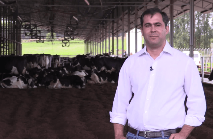 El experto brasileño Adriano Seddon traerá los secretos del «compost barn» a TodoLáctea