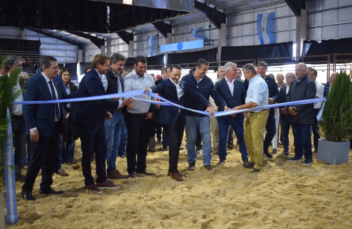 Corrientes se proyecta al mundo: Inauguran «Las Nacionales» con un fuerte llamado al protagonismo de los jóvenes
