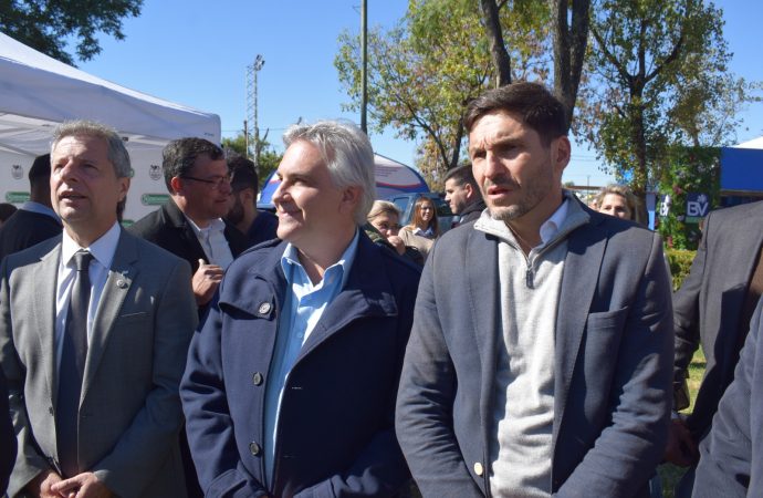 Llaryora alzó la voz por el «interior del interior»: reclamos por el campo, críticas a los recortes en educación y defensa del modelo productivo