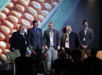 El maíz como motor: El potencial argentino para multiplicar exportaciones de carne, leche y huevos