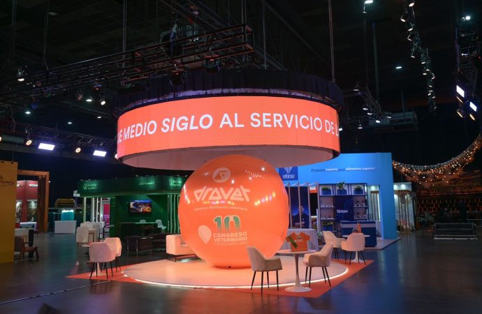 Éxito en Rosario: El 10° Congreso Veterinario de Drovet rompe récords de asistencia y consolidación regional