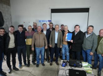 Capacitación y producción se unen en Córdoba con el lanzamiento de “La Escuela del Suelo”