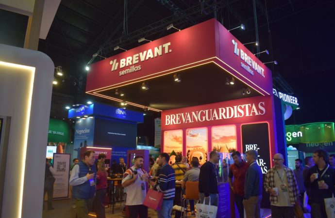 Brevanguardistas: La apuesta de Brevant por la innovación y la estabilidad genética en el Congreso Aapresid