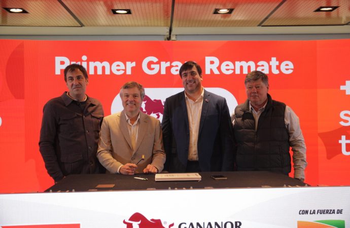 Éxito y agilidad comercial en el centro porteño: Se vendieron más de 17.500 cabezas en el primer Gran Remate de Galicia y Gananor Pujol